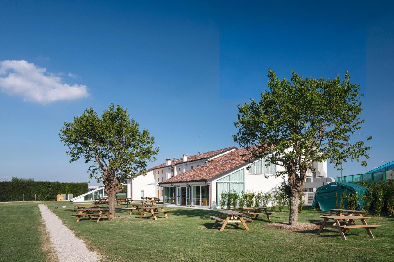 Nomad Hostel Treviso Eksteriør billede